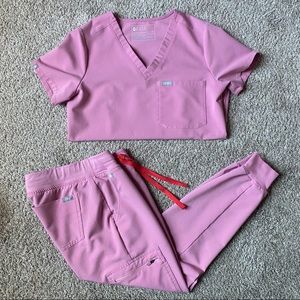 ❌Sold ❌Figs Scrub Set Chalk Pink (XS)